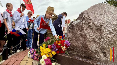 Семилукцы почтили память участников «Атаки мертвецов» в честь ее 110-летия