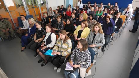«Работа найдется всем»: в Воронеже обсудили специфику трудоустройства демобилизованных участников СВО