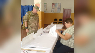 В острогожском селе Болдыревка проголосовал участник СВО