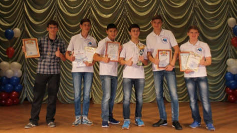 Аннинские школьники стали победителями зональной олимпиады по избирательному праву