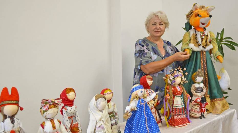 Лискинцы смогут увидеть выставку русской обрядовой куклы