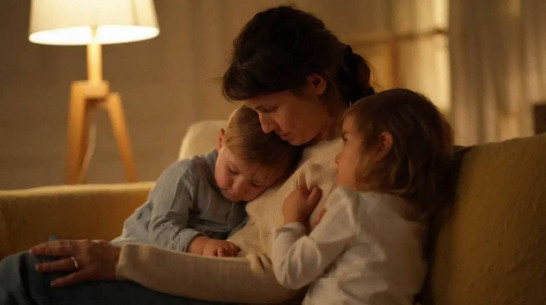 Губернатор Воронежской области поздравил жительниц региона с Днем матери