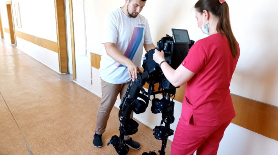 В воронежской облбольнице будут реабилитировать пациентов с помощью роботизированного экзоскелета