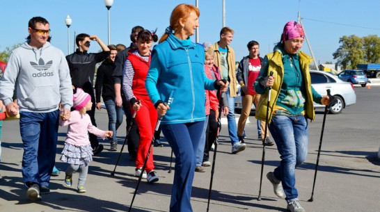 Бутурлиновские спортсмены отметили День ходьбы