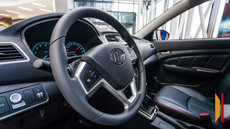 Воронежцев предупредили о фейке об ограничении срока службы легковых автомобилей 30 годами