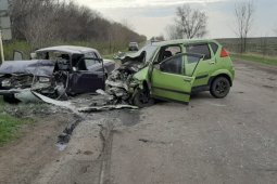 В Воронежской области женщина погибла в ДТП с двумя легковушками
