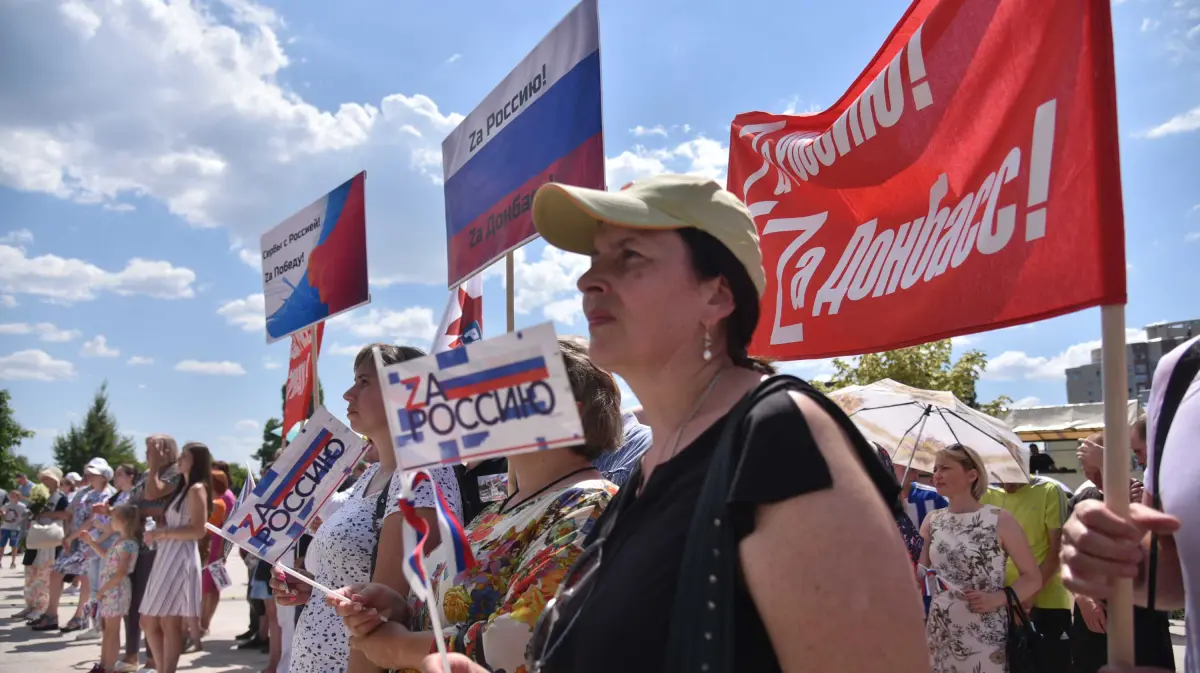 Ребята на передовой – наши герои». В Воронеже прошел митинг-концерт в  поддержку спецоперации на Украине