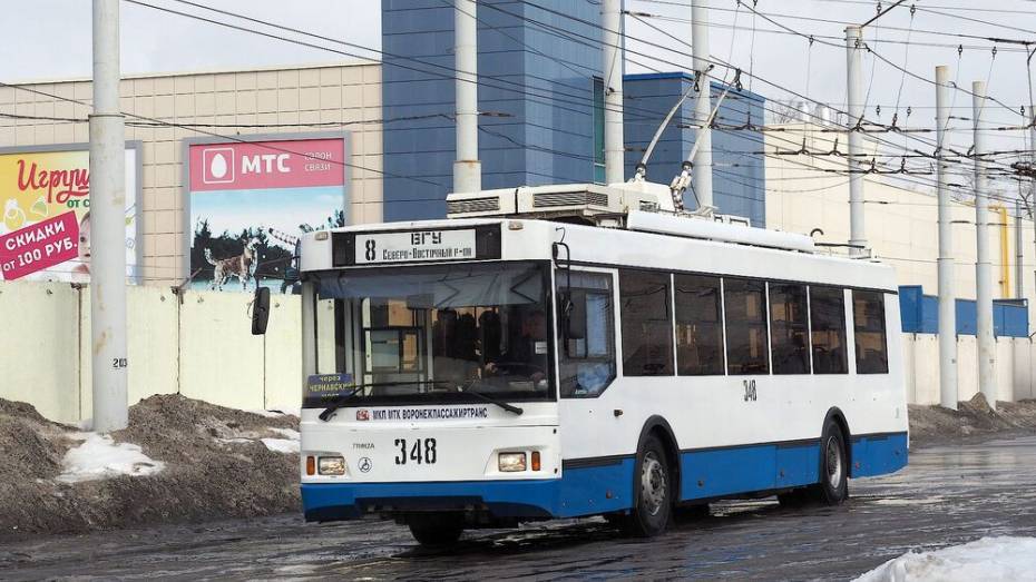 Троллейбус №8 прекратил движение из-за пожара на подстанции в Воронеже