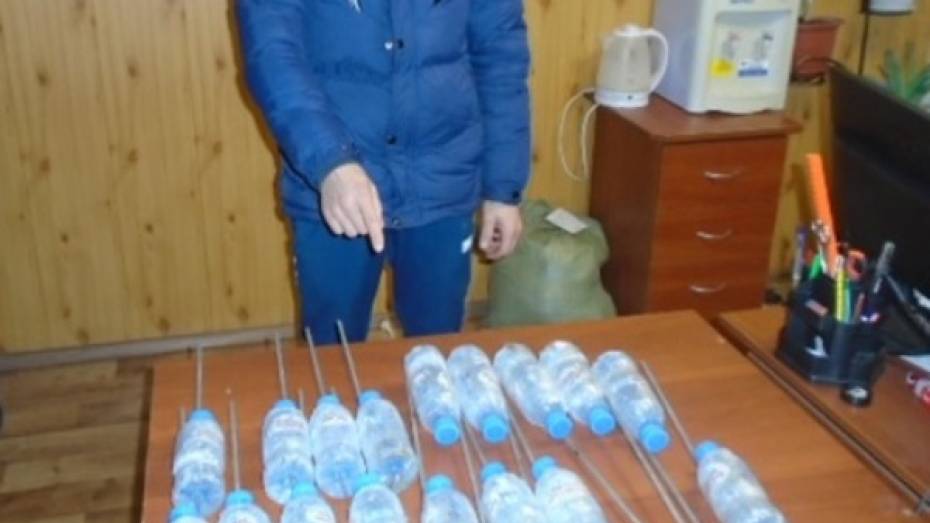 Через забор колонии в Воронежской области пытались перебросить алкогольный «букет»