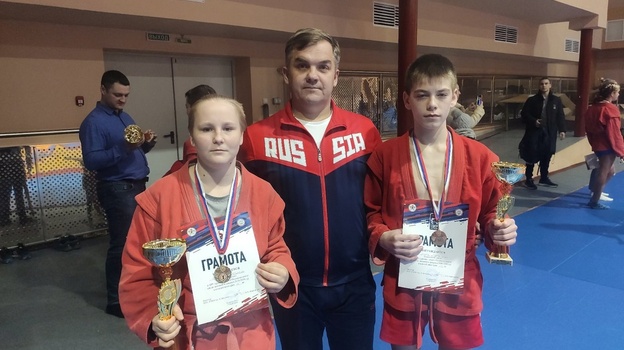 Таловская самбистка выиграла «золото» на соревнованиях в Старом Осколе