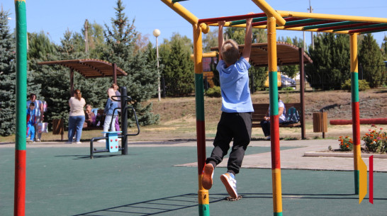 В Подгоренской школе №1 благоустроили дворовую территорию