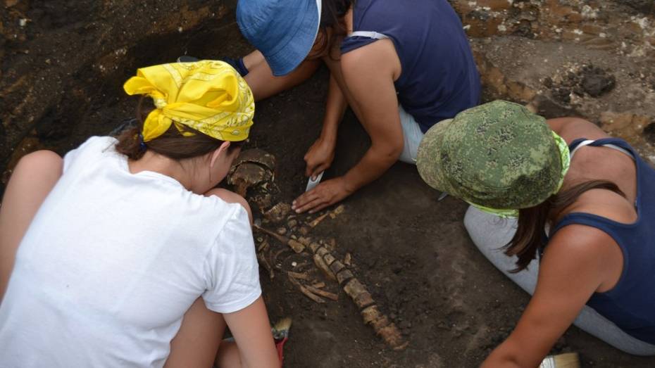 Воронежские археологи обнаружили захоронение женщины-вождя сарматов