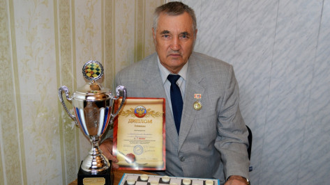 Подгоренец победил в межрегиональном турнире по русским шашкам