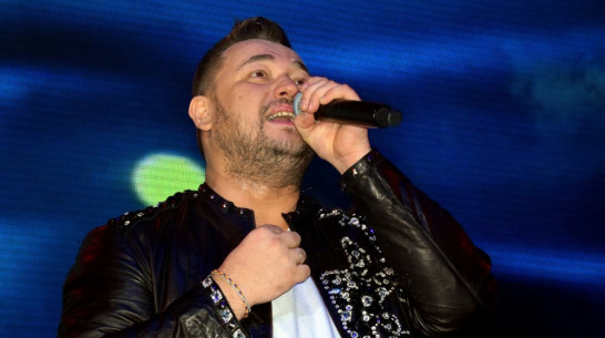 Сергей Жуков из «Руки Вверх!» прервал концерт в Воронеже ради влюбленного парня