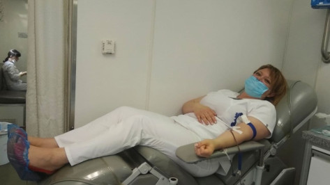 Воронежские медики сдали за день более 18 литров крови