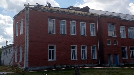 В Чигольской школе Таловского района отремонтируют протекающую крышу