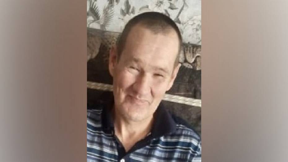 Воронежские волонтеры объявили поиски темноволосого мужчины из Ульяновска