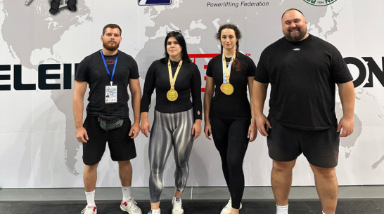 Две спортсменки из Воронежа завоевали «золото» на первенстве по жиму лежа в Гонконге