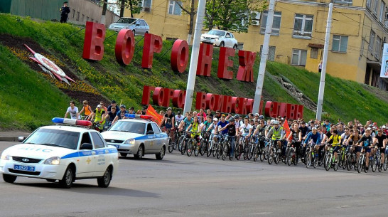 В Воронеже на велопробег Победы вышли 1,5 тыс велосипедистов
