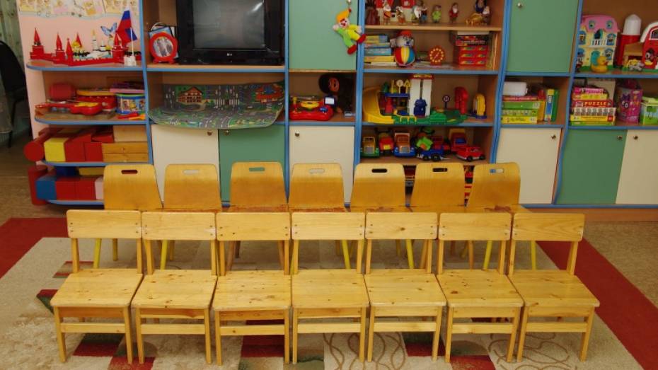 В Воронеже детский сад эвакуировали из-за странного запаха 