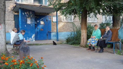 В Воронеже суд арестовал напавшего на 10-летнюю девочку с ножом парня