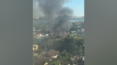 Воронежцы сообщили о пожаре в Центральном районе города