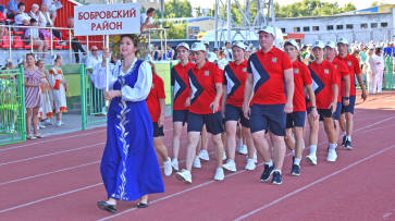 В XI Сельских играх Воронежской области победили спортсмены из Боброва