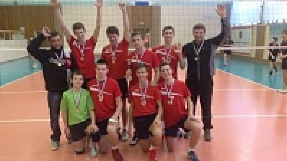 Павловские волейболисты победили на межрегиональном турнире в Обнинске