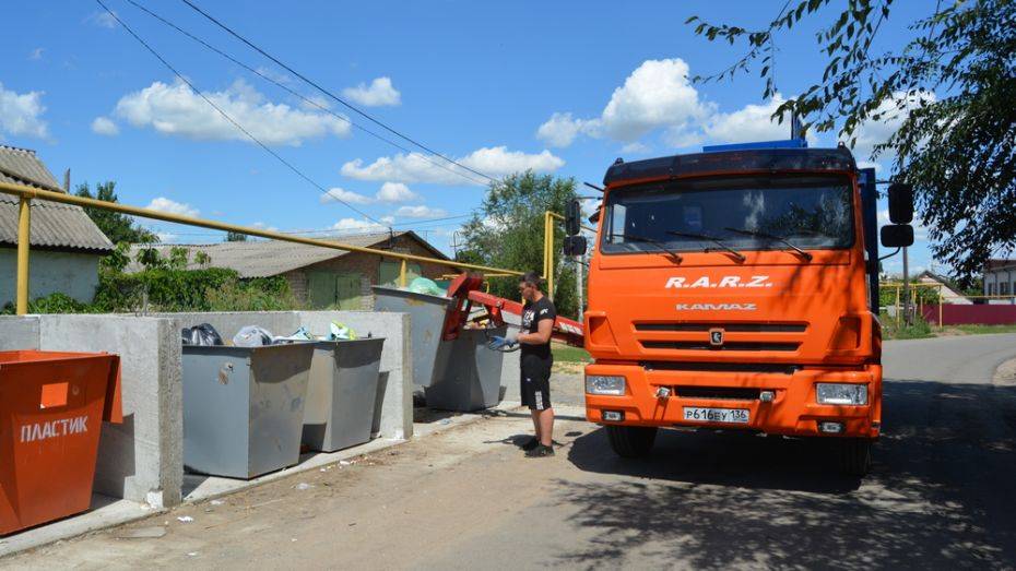 В Кантемировском районе организуют площадки для раздельного сбора мусора