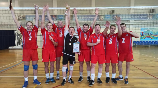 Подгоренские волейболисты победили в открытом районном турнире в Богучаре