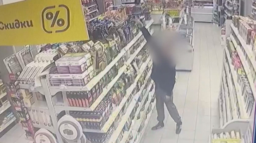 Ограбление супермаркета в Воронеже сняли на видео
