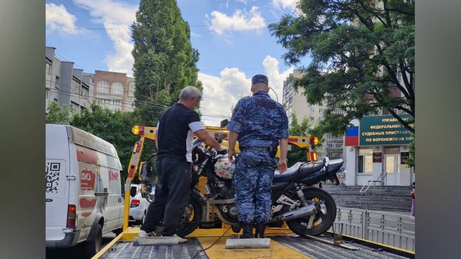 Воронежец накопил 473 тыс рублей долга по алиментам и лишился мотоцикла