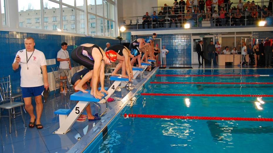 Бобровские пловцы выиграли 5 медалей на областном турнире