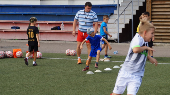 Юные богучарские футболисты победили в межрайонном турнире