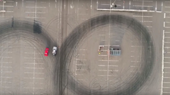 Соревнования по дрифту под Воронежем сняли с высоты птичьего полета