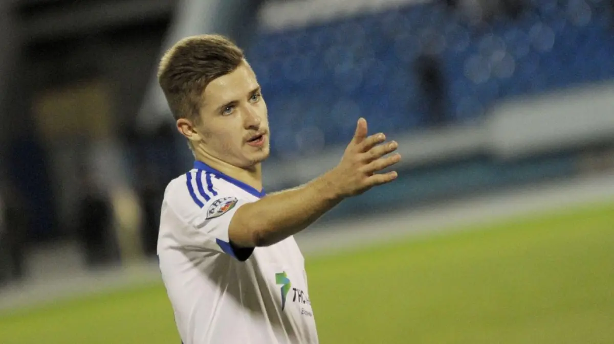 Рюрик гисласон. Коробов факел. Коробов факел. Рюрик гисласон. Коробов футболист.