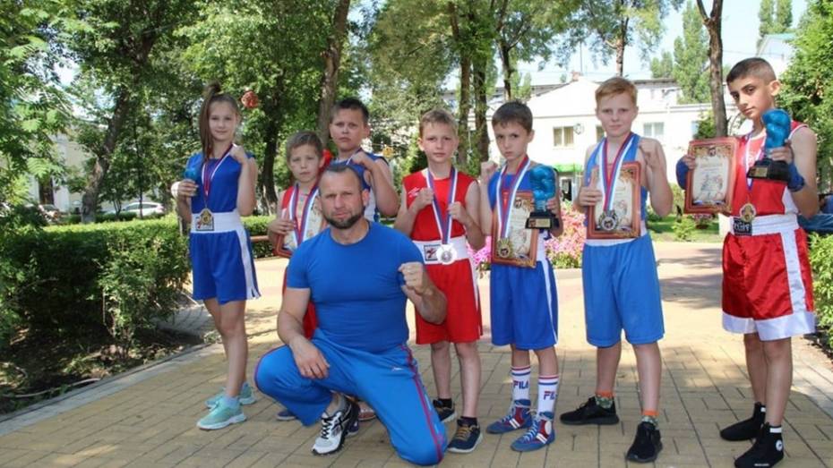 Лискинцы выиграли 4 «золота» на областном турнире по боксу