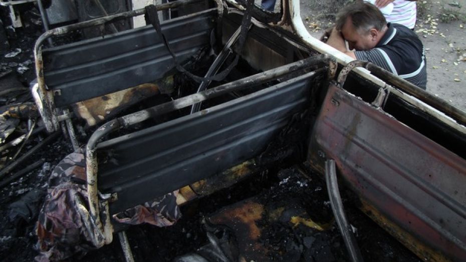 В Лисках сгорел маршрутный автобус
