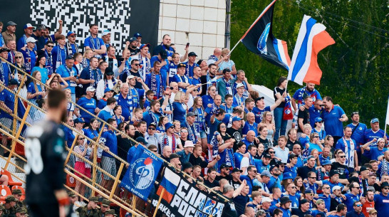 Губернатор Александр Гусев поздравил болельщиков воронежского «Факела» с первой победой в новом сезоне