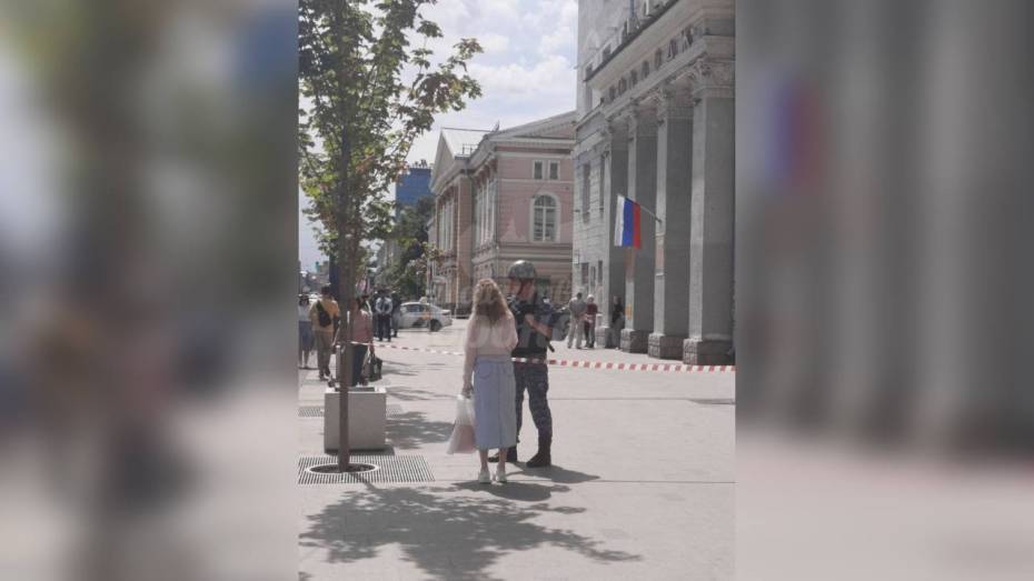 Промышленно-гуманитарный колледж в Воронеже эвакуировали из-за сообщения о минировании