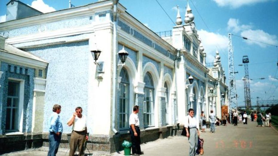 Погода в кантемировке воронежской. ЖД вокзал Кантемировка. Кантемировка элеватор Кантемировка Воронежская область. Кантемировка инфраструктура. Кантемировка достопримечательности.