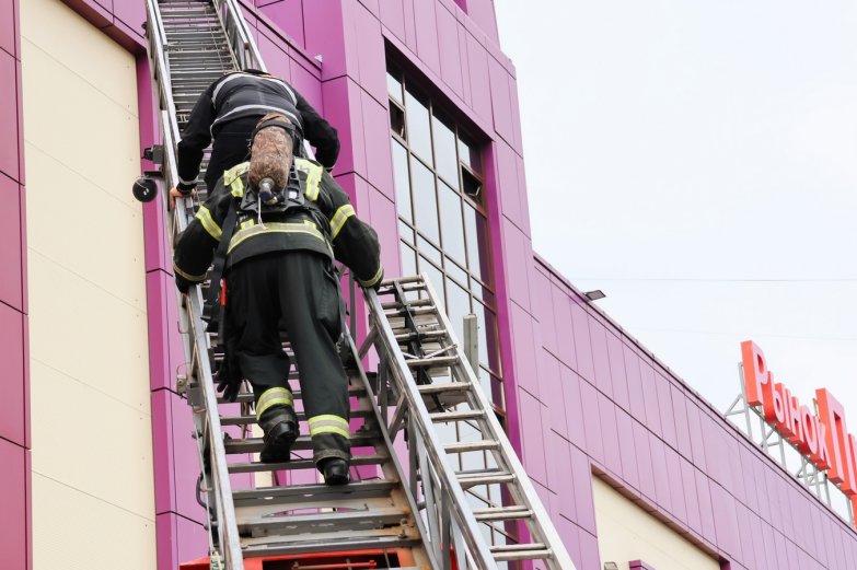 Учения МЧС на рынке 