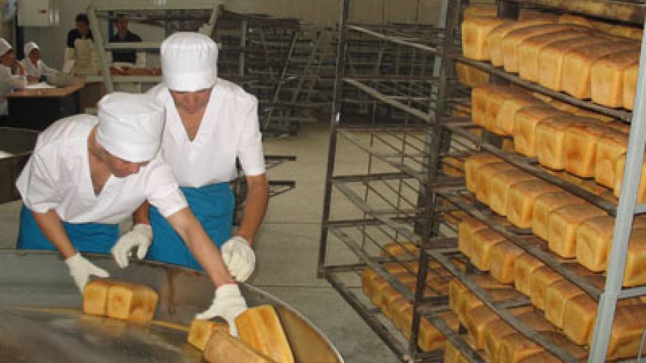 Работникам Бобровского хлебозавода выплатили зарплату лишь после вмешательства суда