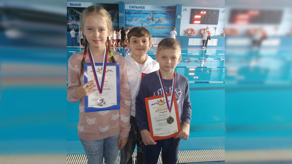 Поворинский пловец победил на областных соревнованиях