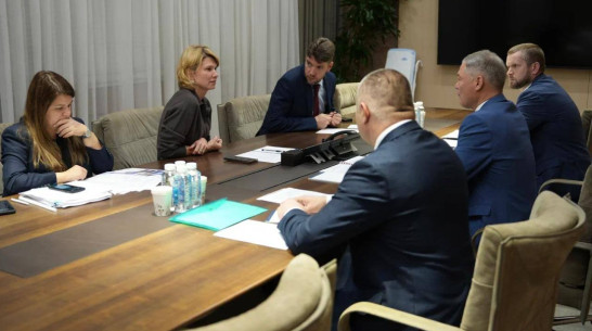 Уборка почти завершена, урожай высокий: главе Минсельхоза РФ доложили о результатах Воронежской области в АПК