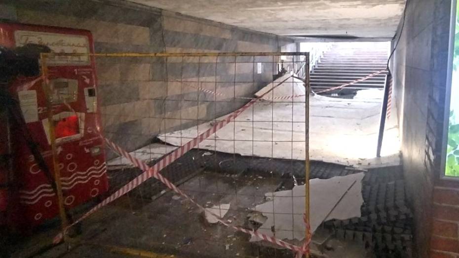 В Воронеже открыли один вход в подземный переход возле цирка