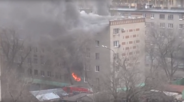 СК возбудил уголовное дело после гибели 2 человек при пожаре в пятиэтажке в Воронеже 