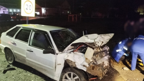 В Воронежской области водитель «Лады» устроил массовую аварию и погиб