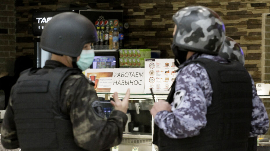 В Воронеже трем торговым точкам выпишут штрафы за ковидные нарушения