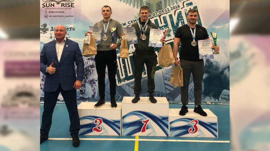 Хохольский спортсмен выиграл 2 «золота» на всероссийском турнире по пауэрлифтингу 